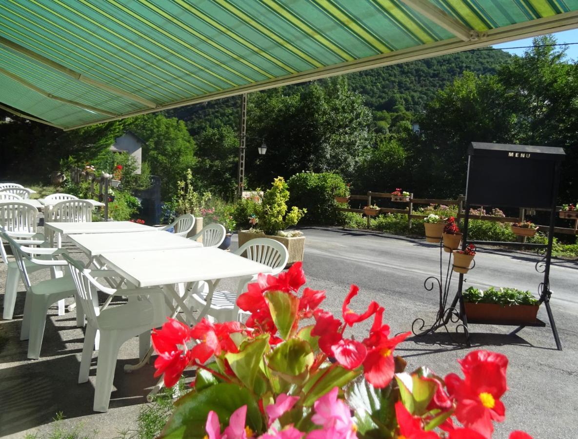 Les Rocks Hotel Brusque ภายนอก รูปภาพ